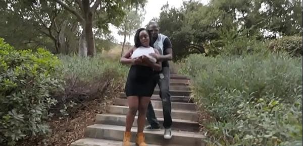  Ebony milf gets anally pounded outdoors